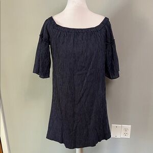 Madewell off-the-shoulder bell-sleeve dress in navy blue pinstripe.Size 0